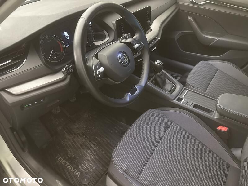 Skoda Octavia 1.5 TSI ACT Ambition - 11