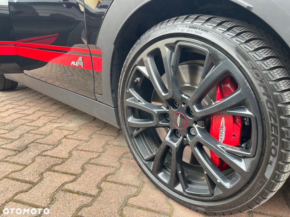 MINI John Cooper Works ALL4 sport - 37