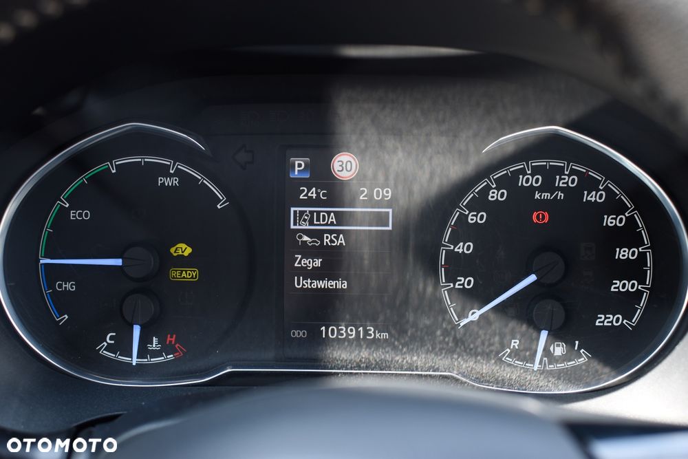 Toyota Yaris Hybrid 100 Premium - 36