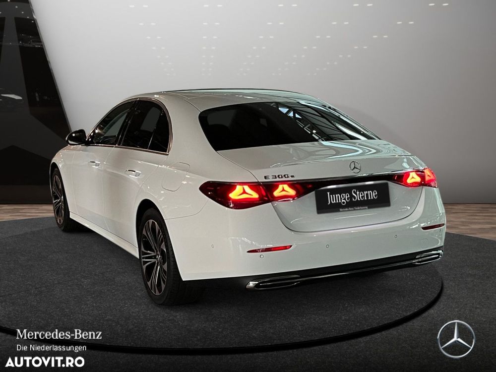 Mercedes-Benz E 300e 9G-TRONIC - 4