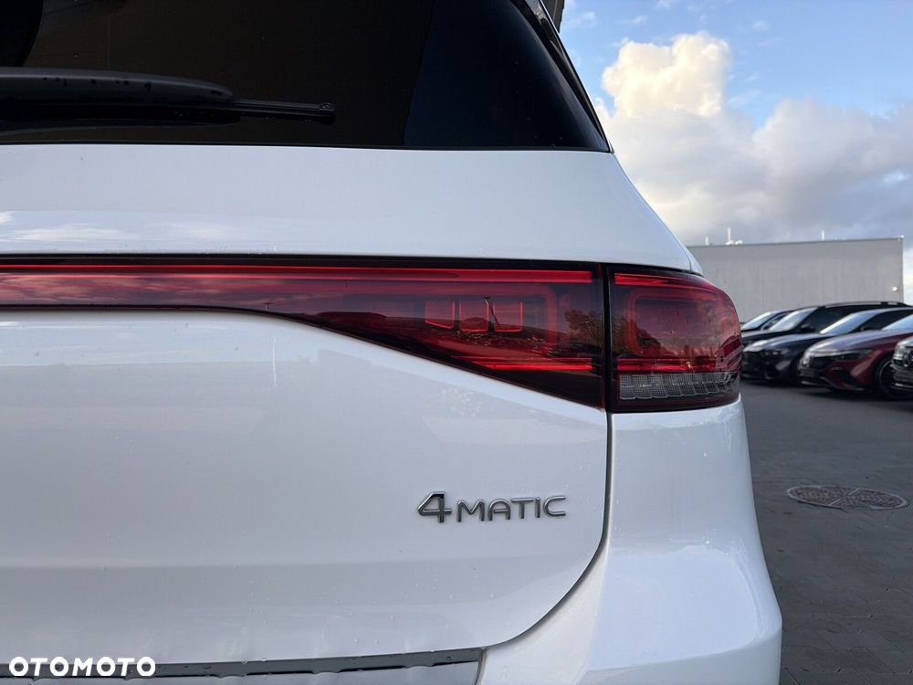 Mercedes-Benz EQB 300 66.5kWh 4-Matic AMG - 18