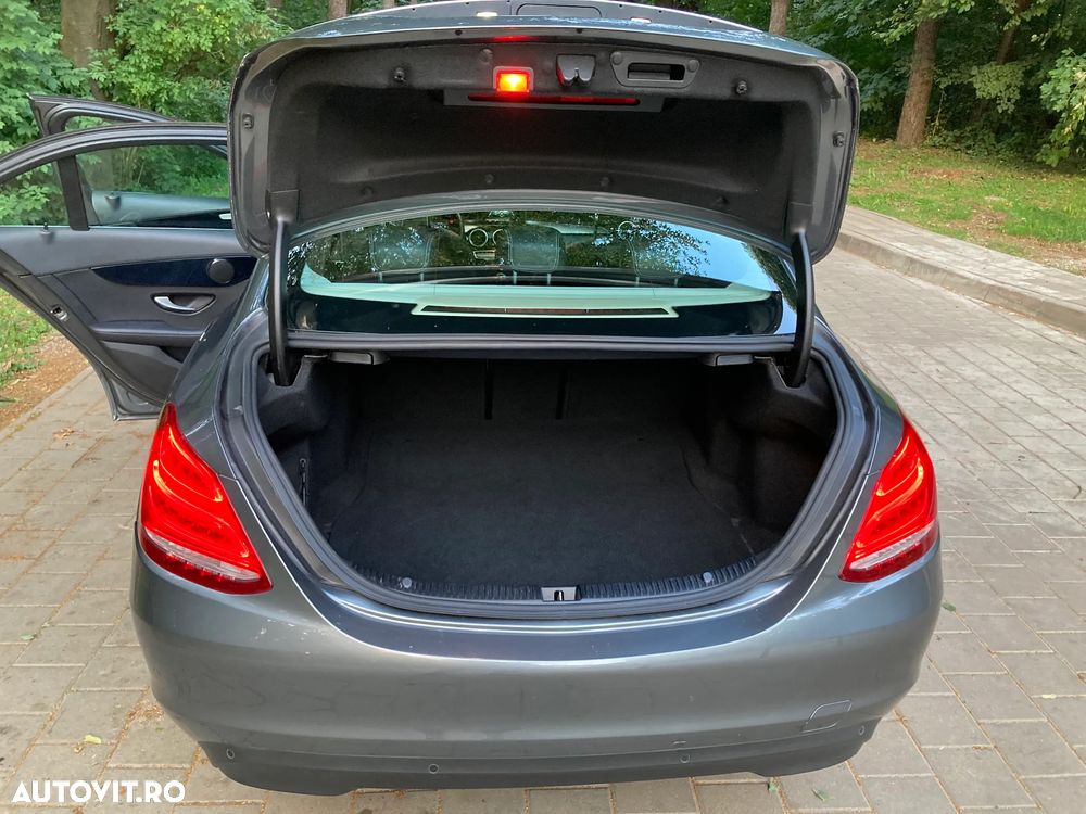 Mercedes-Benz C 180 d - 10