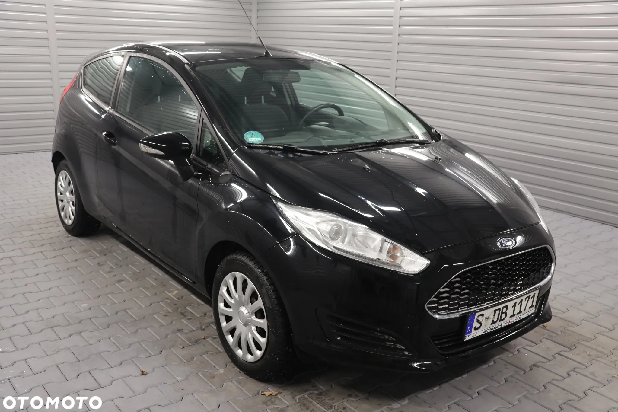 Ford Fiesta 1.25 Ambiente - 2