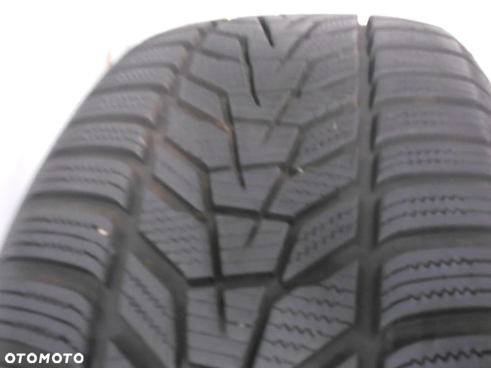 OPONA POJEDYNKA 235/55R19 HANKOOK WINTER ICEPT EVO 3 X DOT 2424 8MM - 2