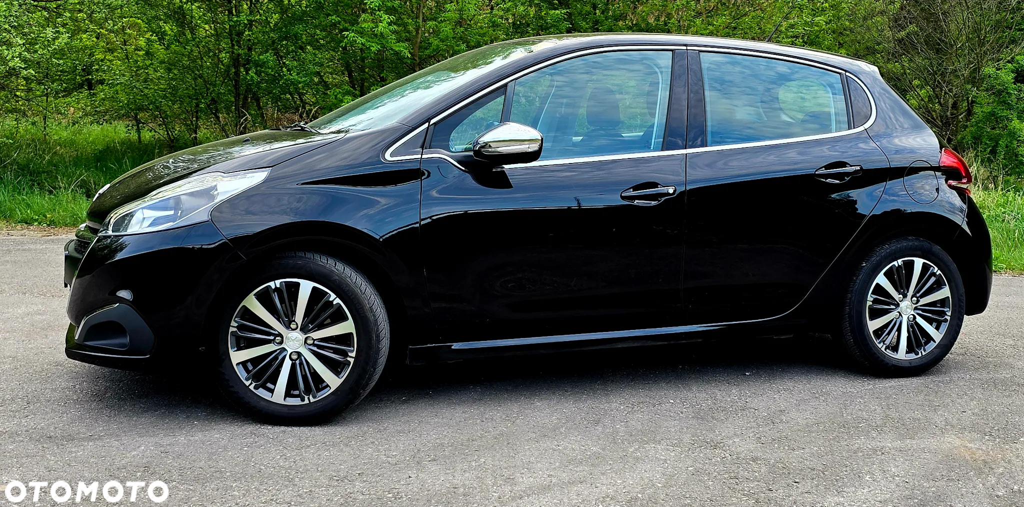 Peugeot 208 82 VTI Allure - 8
