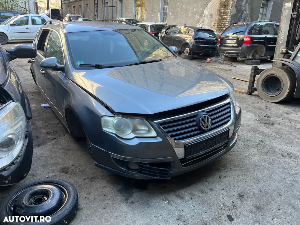 Dezmembrez VW Volkswagen Passat B6 break gri inchis 2.0 TDI 2007 - 3
