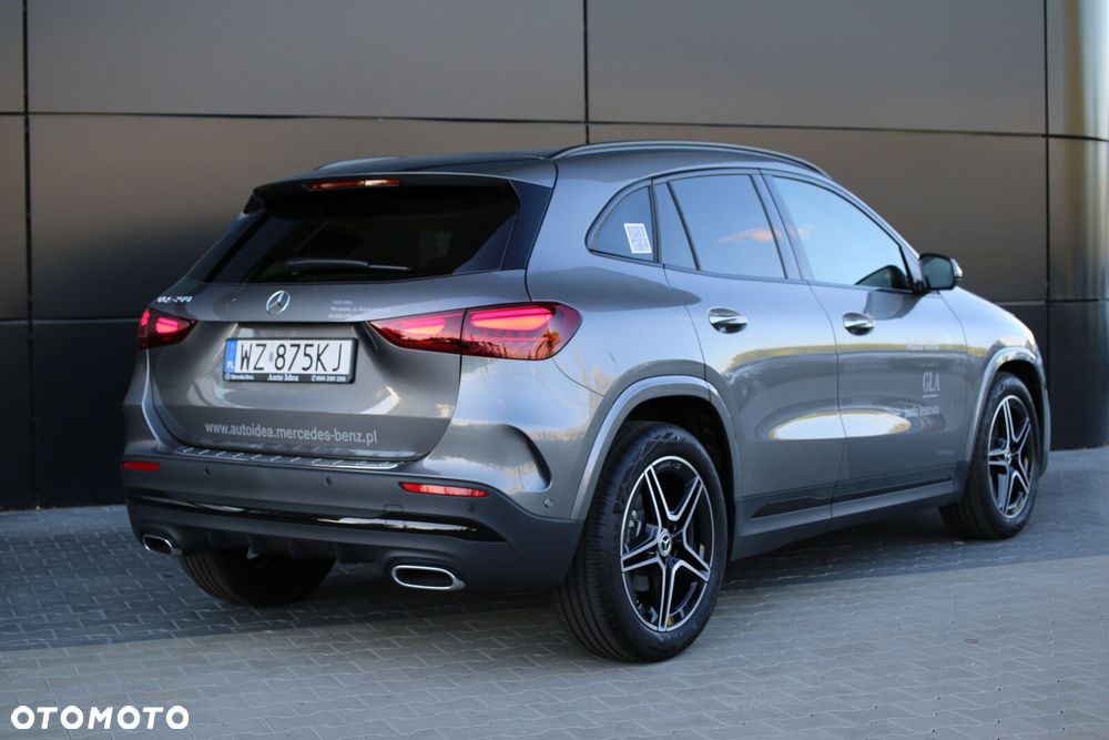 Mercedes-Benz GLA - 6