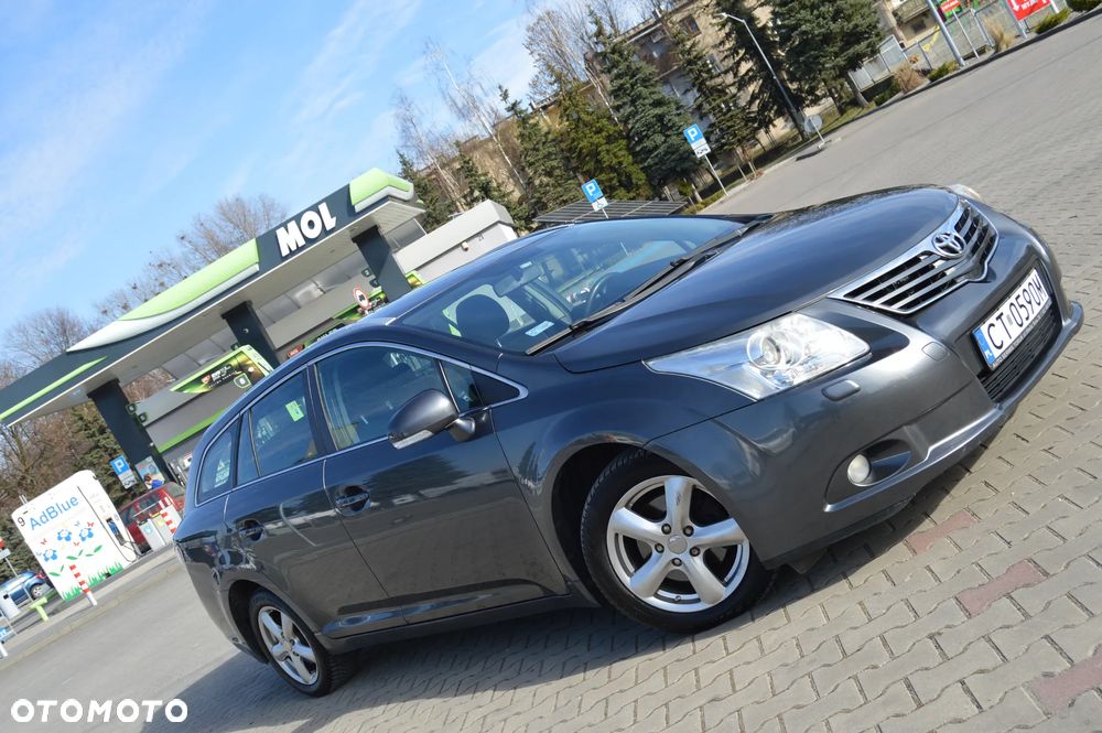 Toyota Avensis 2.0 D-4D Sol - 21