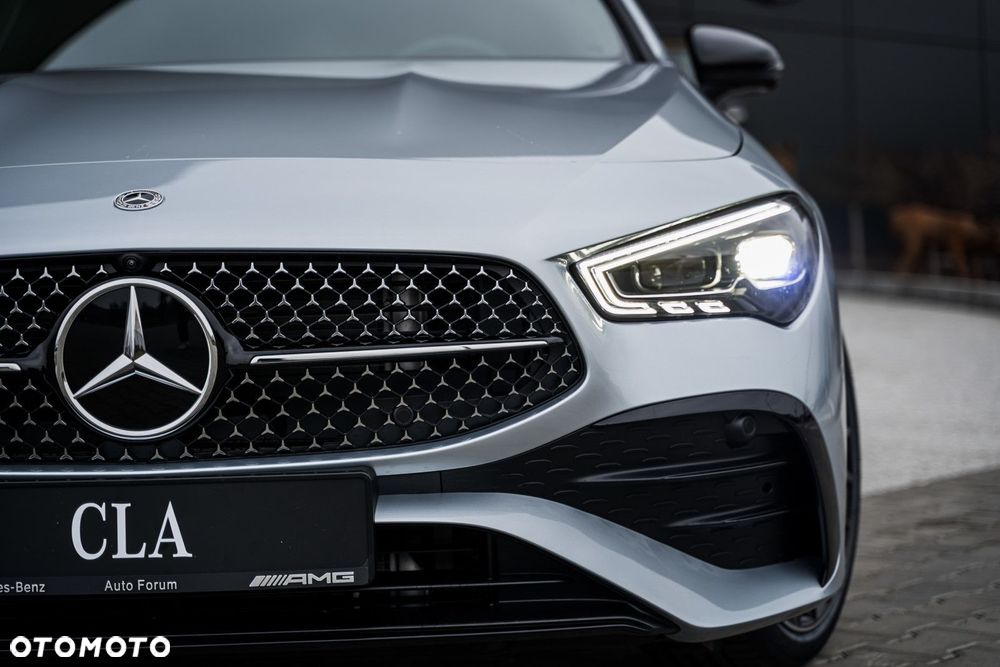 Mercedes-Benz CLA - 4