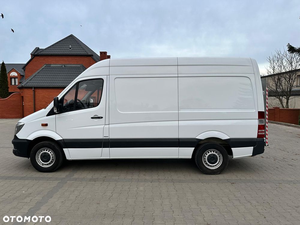Mercedes-Benz SPRINTER - 13