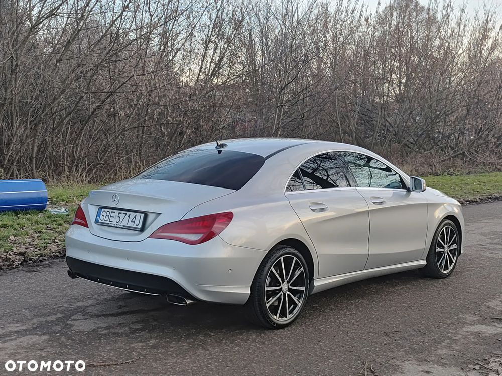 Mercedes-Benz CLA 180 UrbanStyle Edition - 1