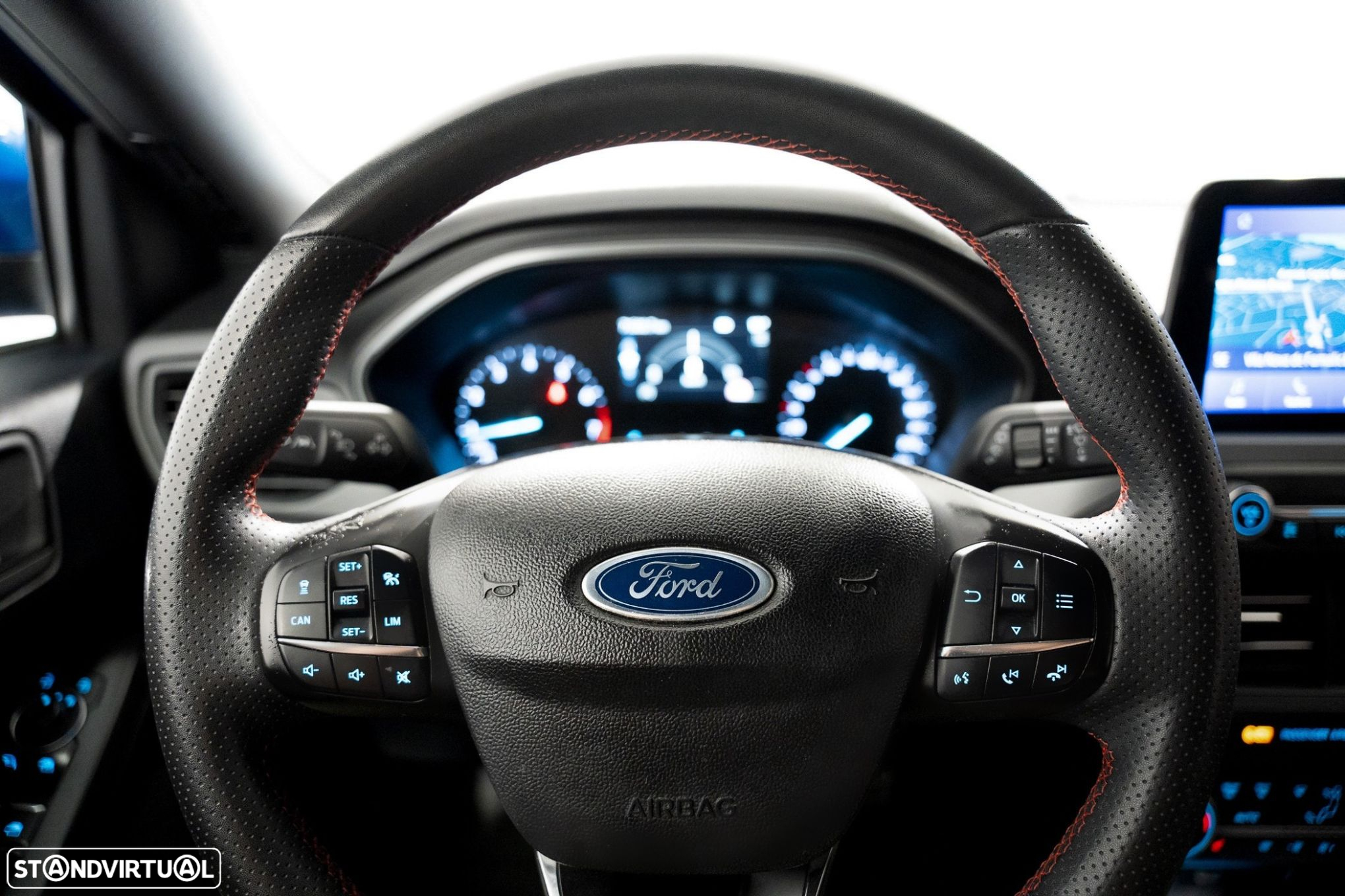 Ford Focus 1.0 EcoBoost ST-Line - 10