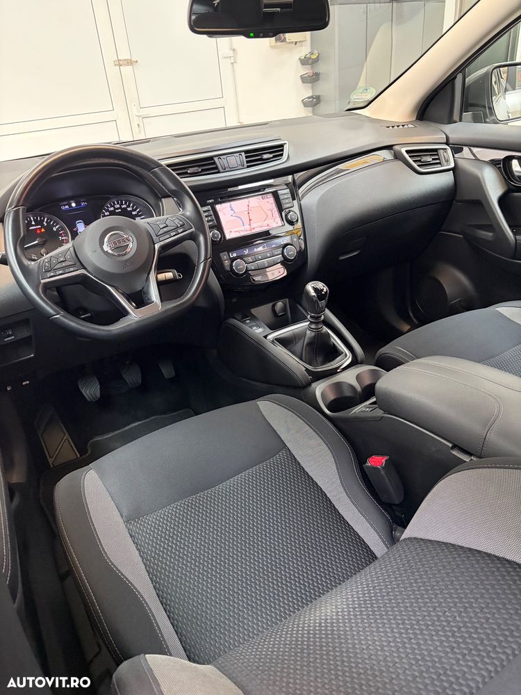 Nissan Qashqai 1.3 DIG-T SHIRO - 5