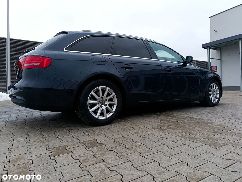 Audi A4 Avant 2.0 TDI DPF Ambiente - 7