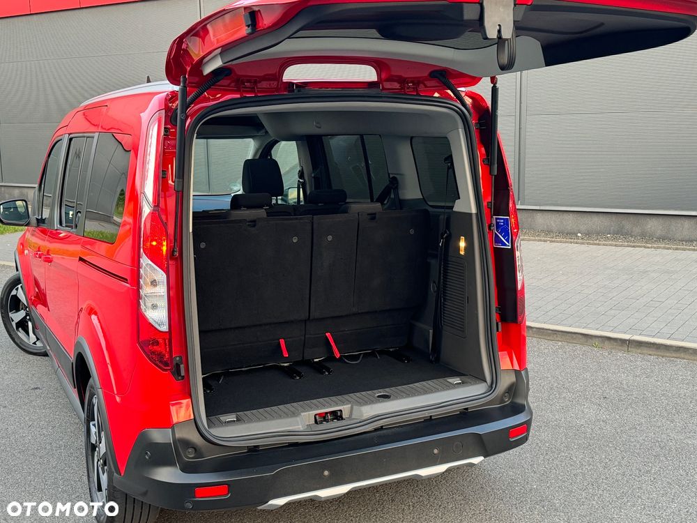 Ford Tourneo Connect Grand - 17