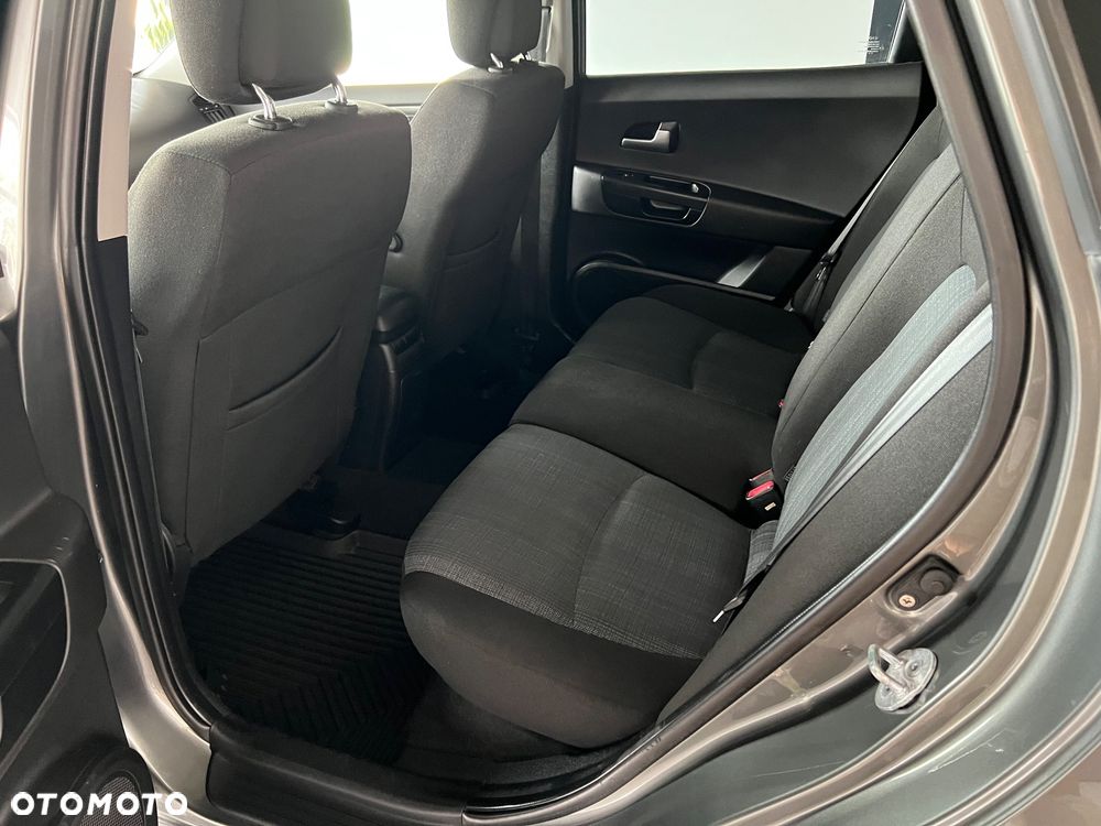 Kia Ceed - 19