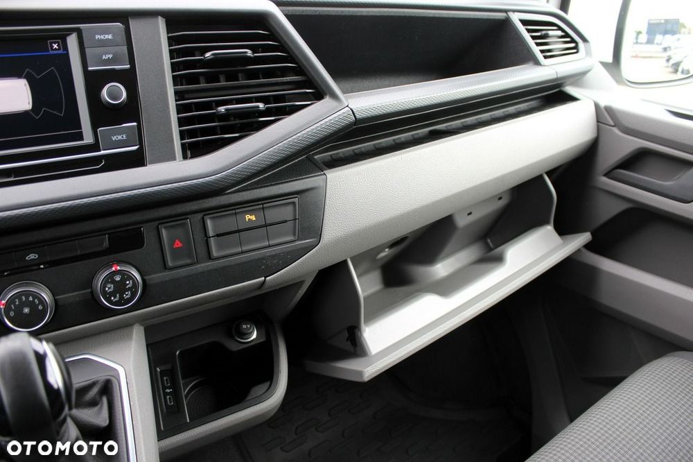 Volkswagen Transporter - 22