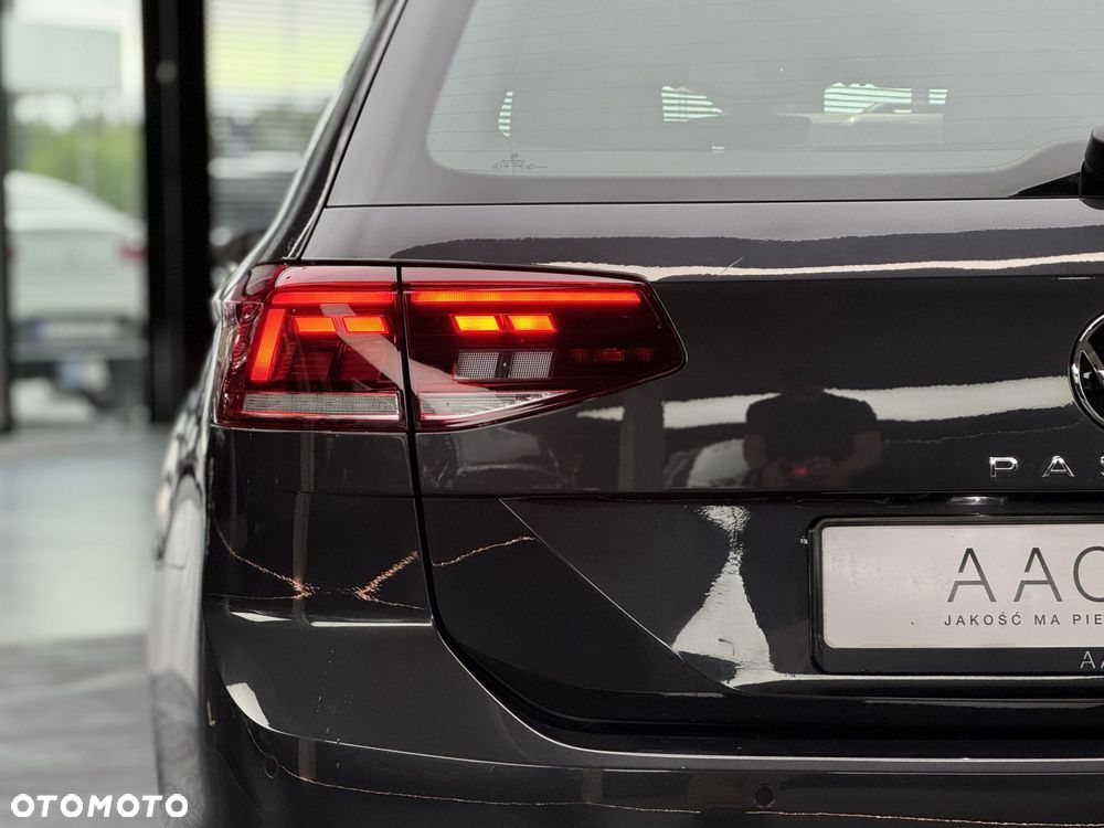 Volkswagen Passat Variant - 38