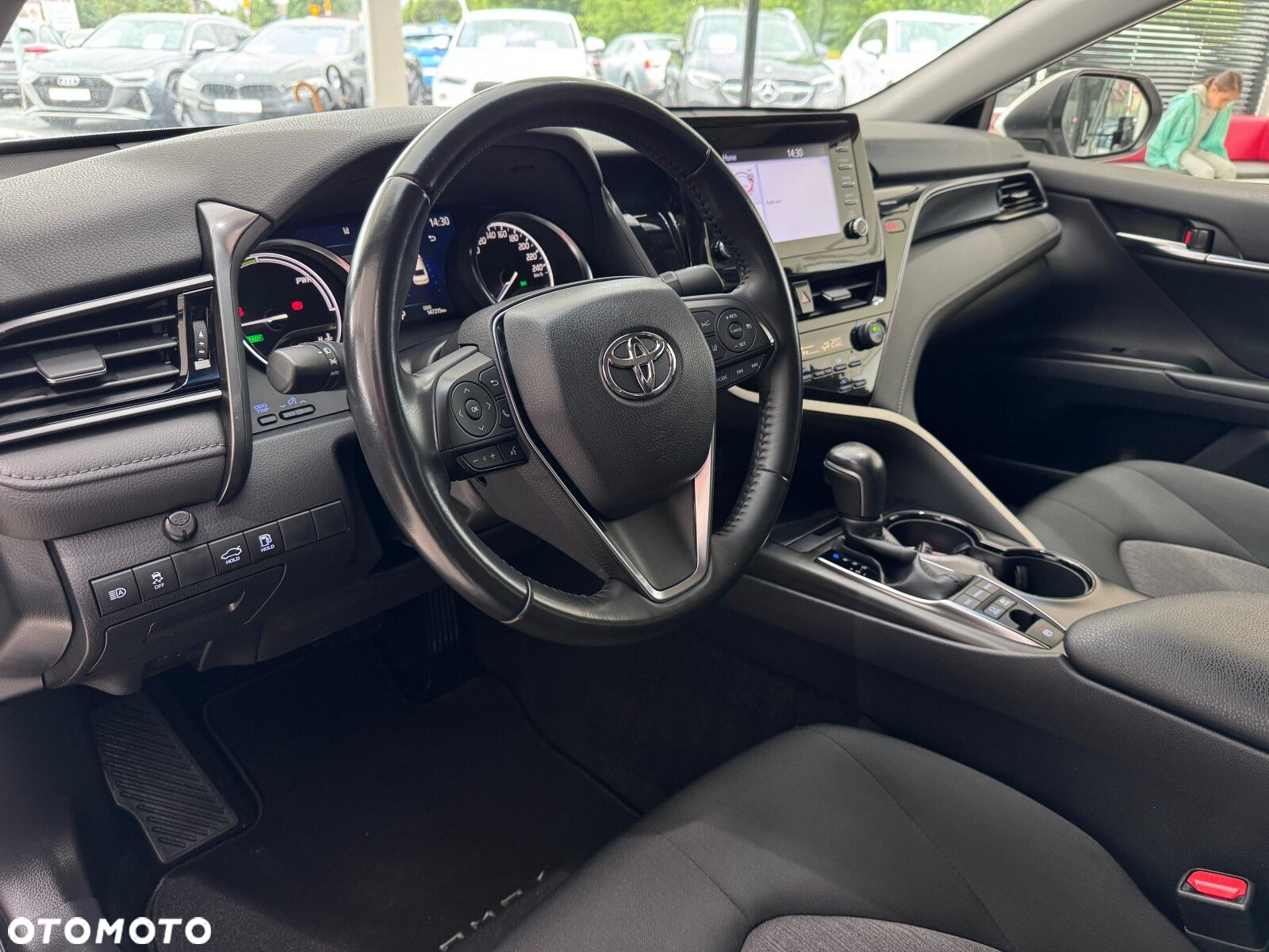 Toyota Camry - 8