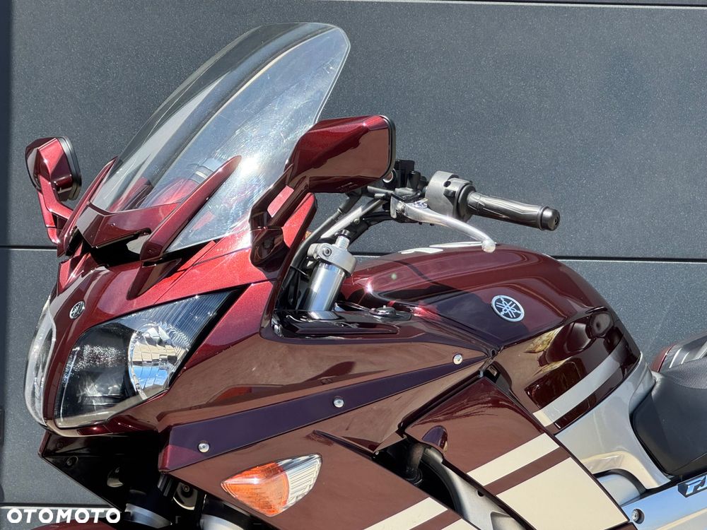 Yamaha FJR - 25