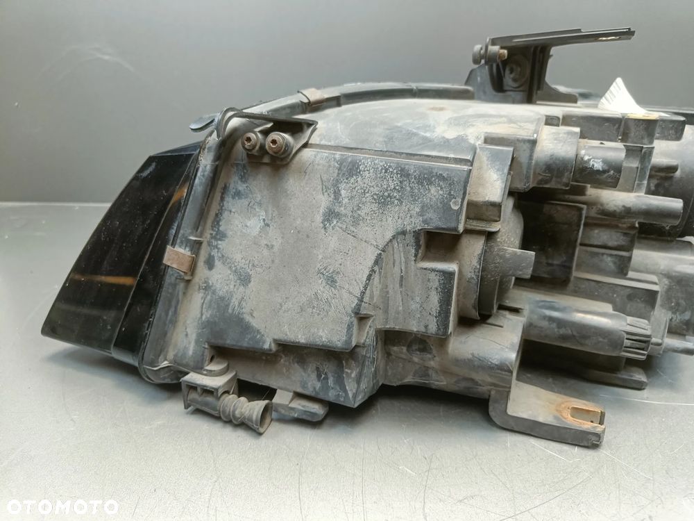 Lampa prawa przednia Audi A4 B8 prawy przód 8K0941004A - 12