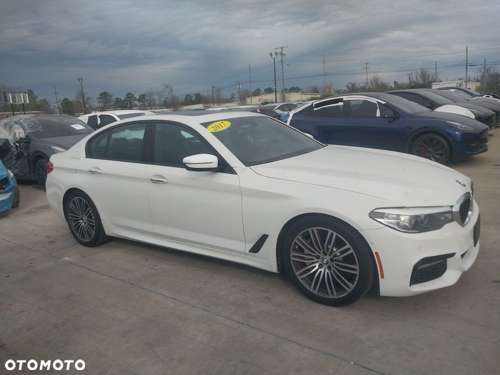 BMW Seria 5 530i xDrive M Sport Edition