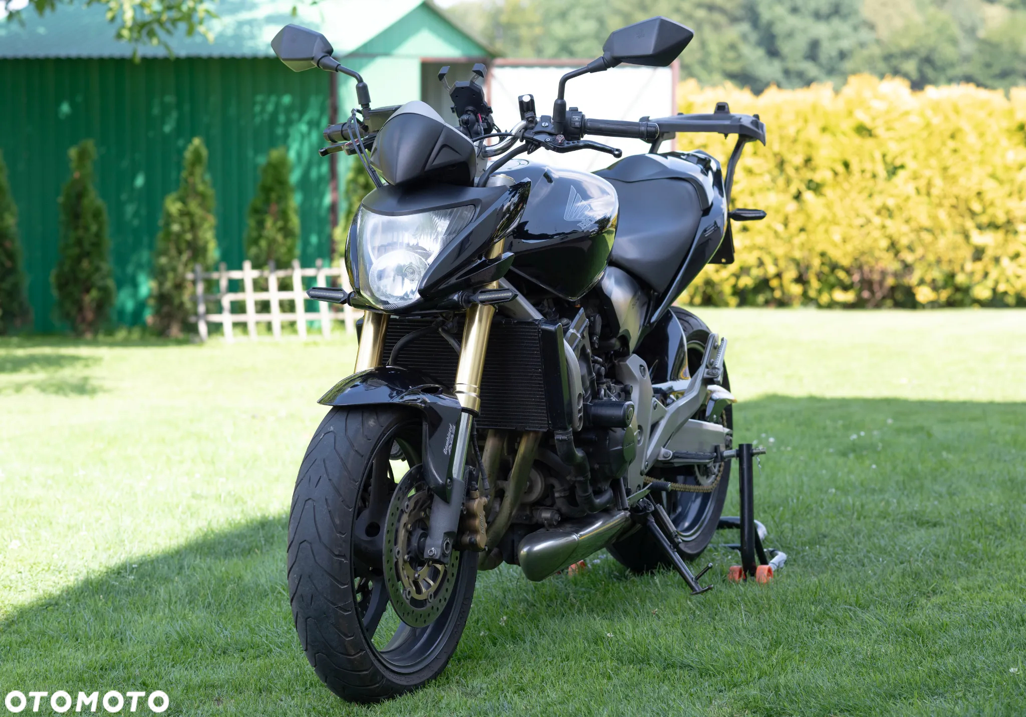 Honda Hornet - 4