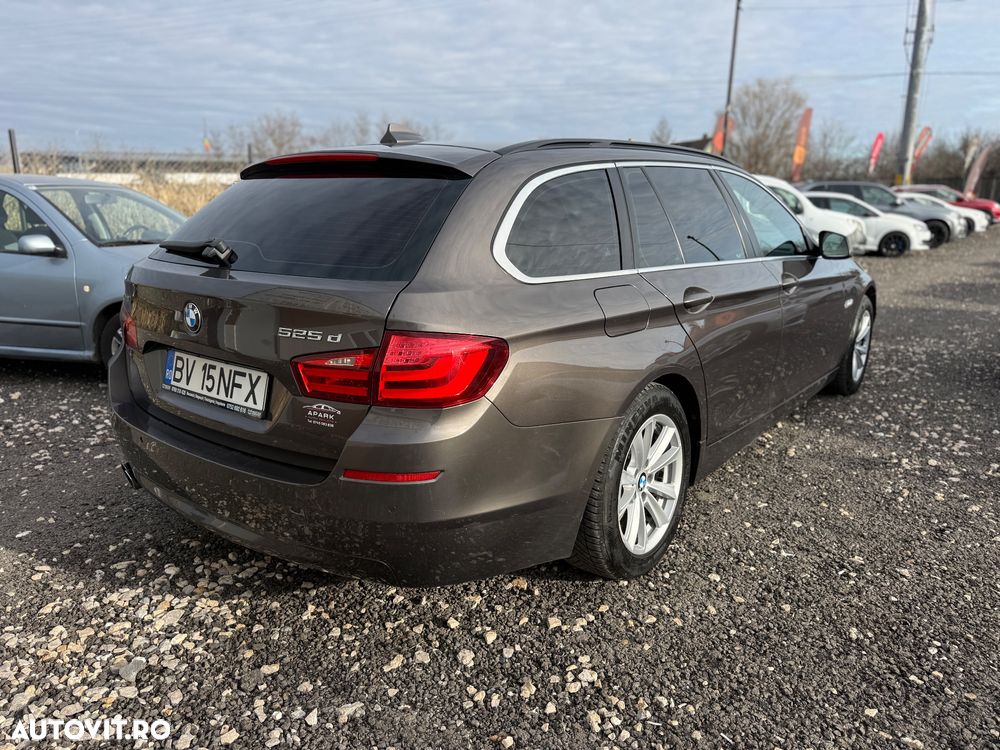 BMW Seria 5 525d xDrive - 6