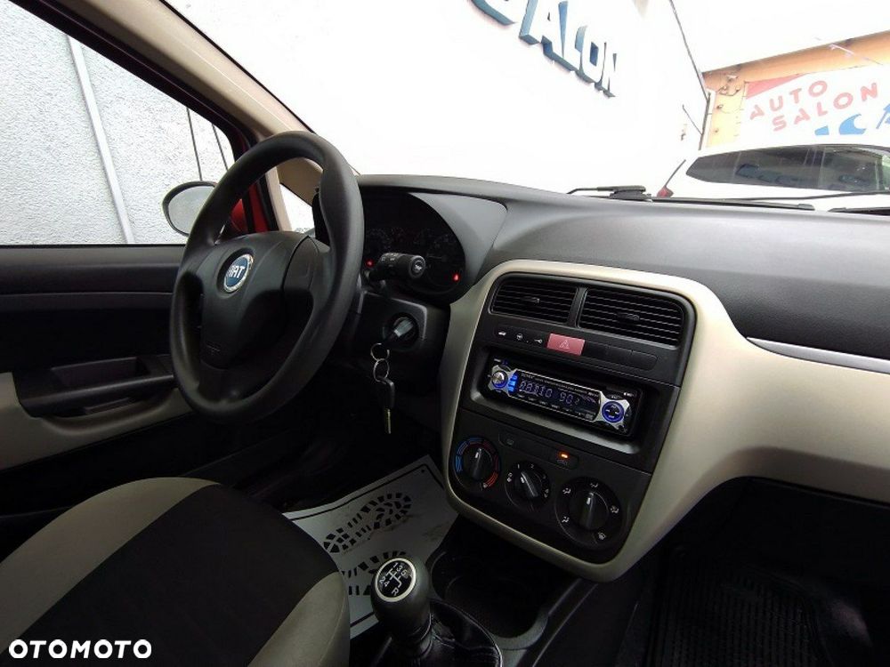 Fiat Grande Punto - 15