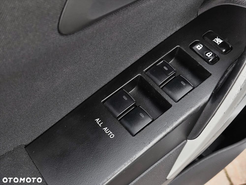 Toyota Auris 1.8 VVT-i Automatik Executive - 20