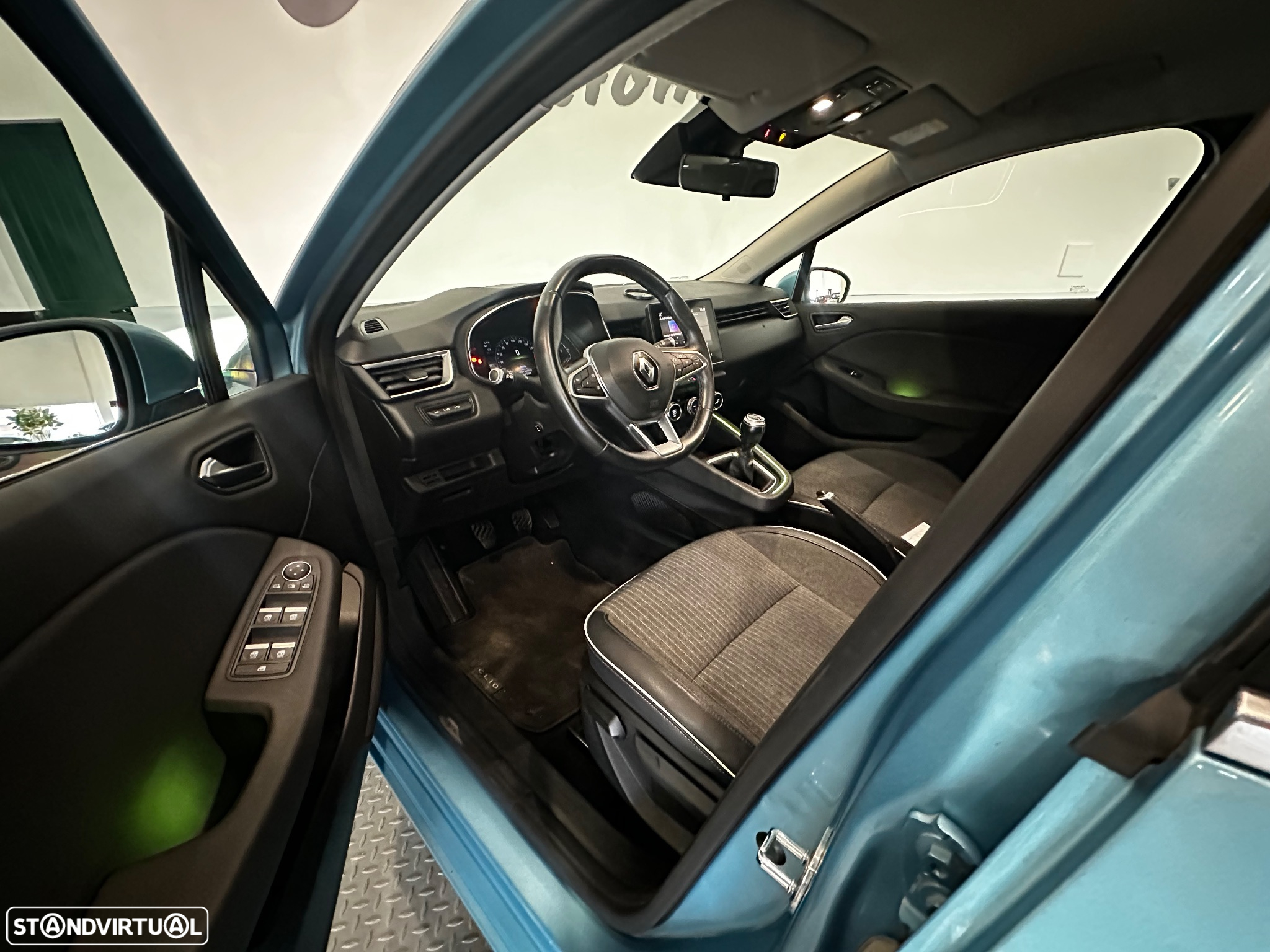 Renault Clio 1.5 Blue dCi Intens - 11