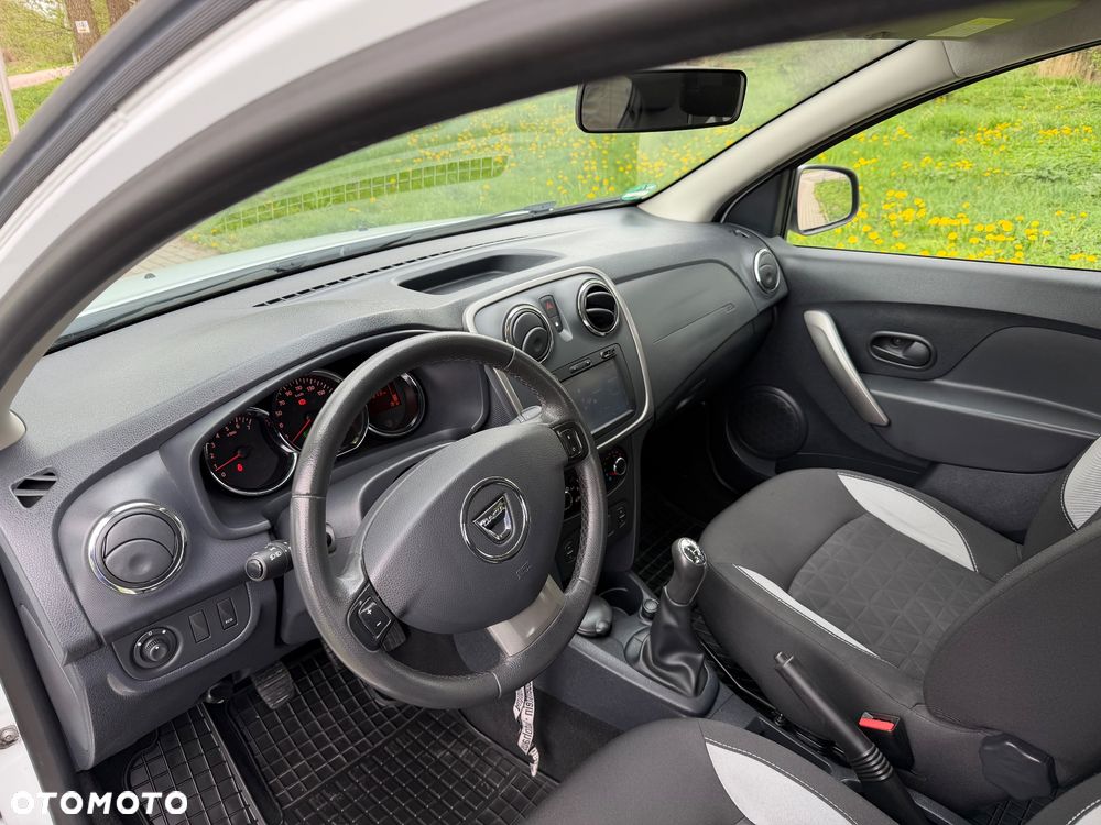 Dacia Sandero Stepway - 14