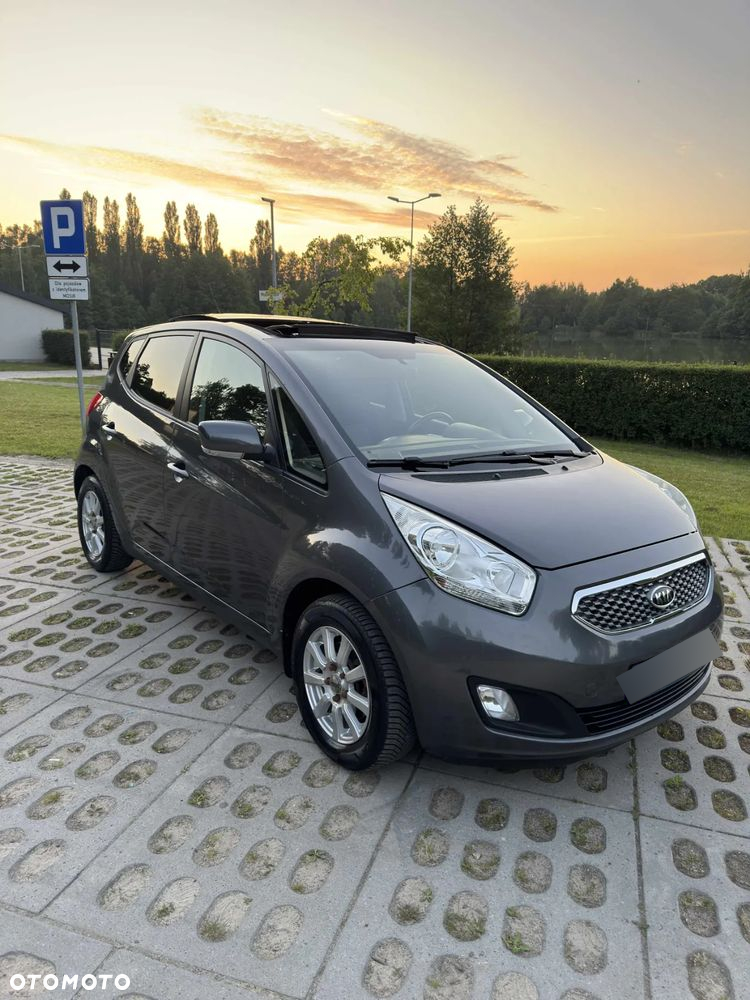 Kia Venga 1.6 CRDi 128 Edition 7 - 14