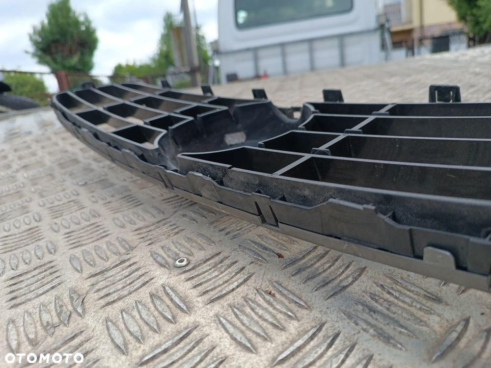 Fiat Croma 2 II FL Lift (2008-2011) Grill Atrapa 35447330 wlot kratka zderzaka chrom emblemat - 14