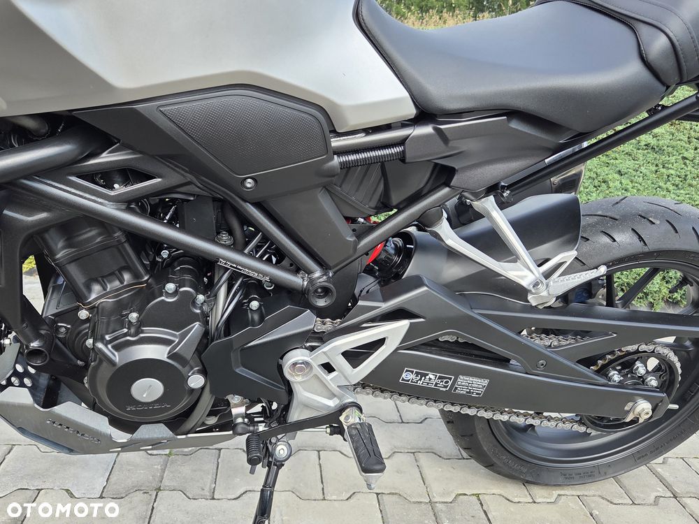 Honda CB - 31