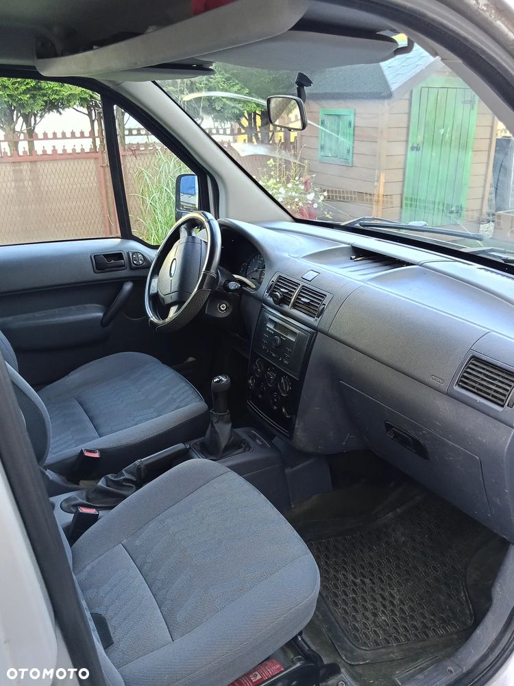 Ford Transit Connect - 8