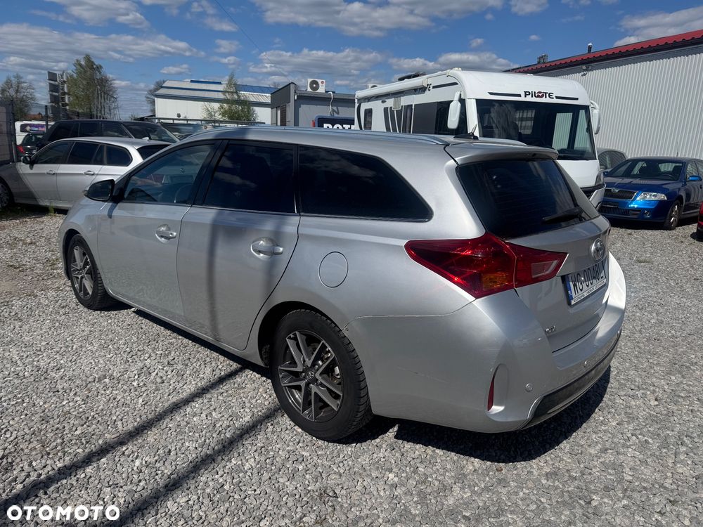 Toyota Auris - 3