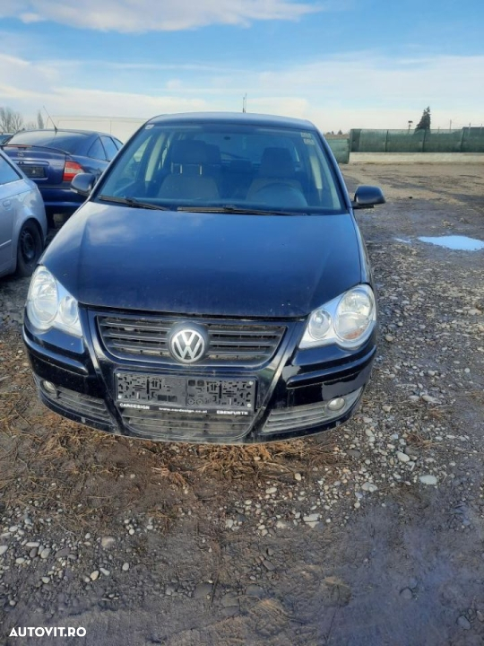 Dezmembrez VW Polo 9N2