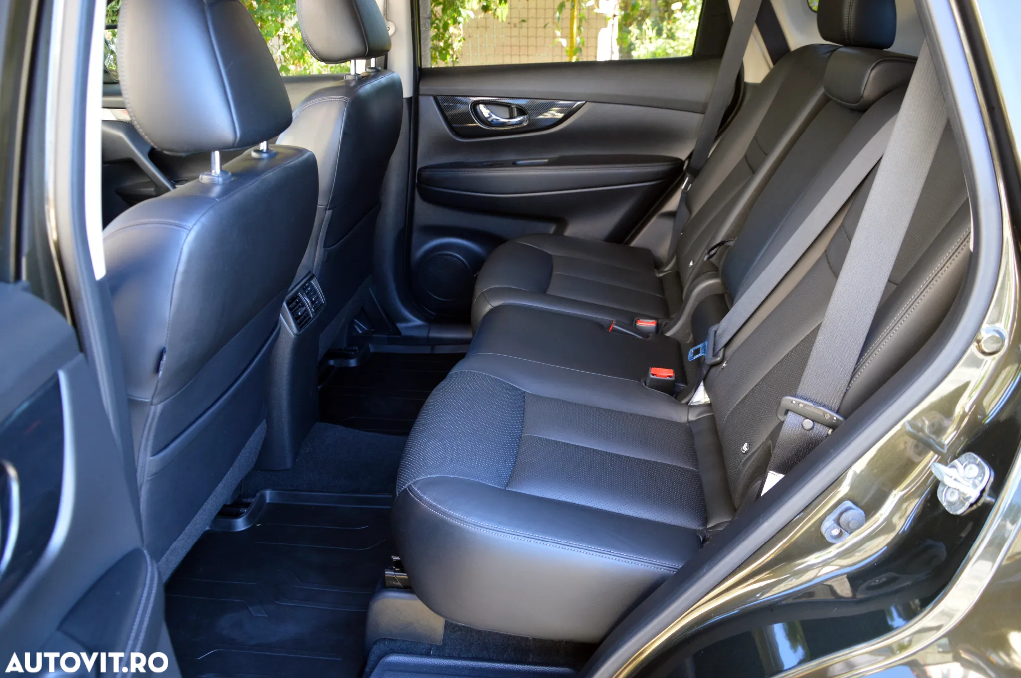 Nissan X-Trail 1.6 DIG-T Tekna - 37