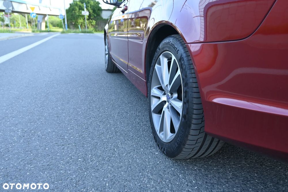 Volvo C70 2.0D Powershift Momentum - 24