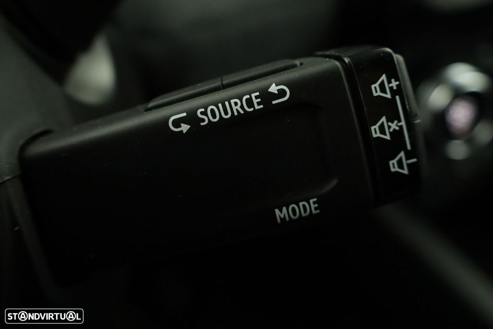 Renault Clio 1.0 TCe Techno - 19