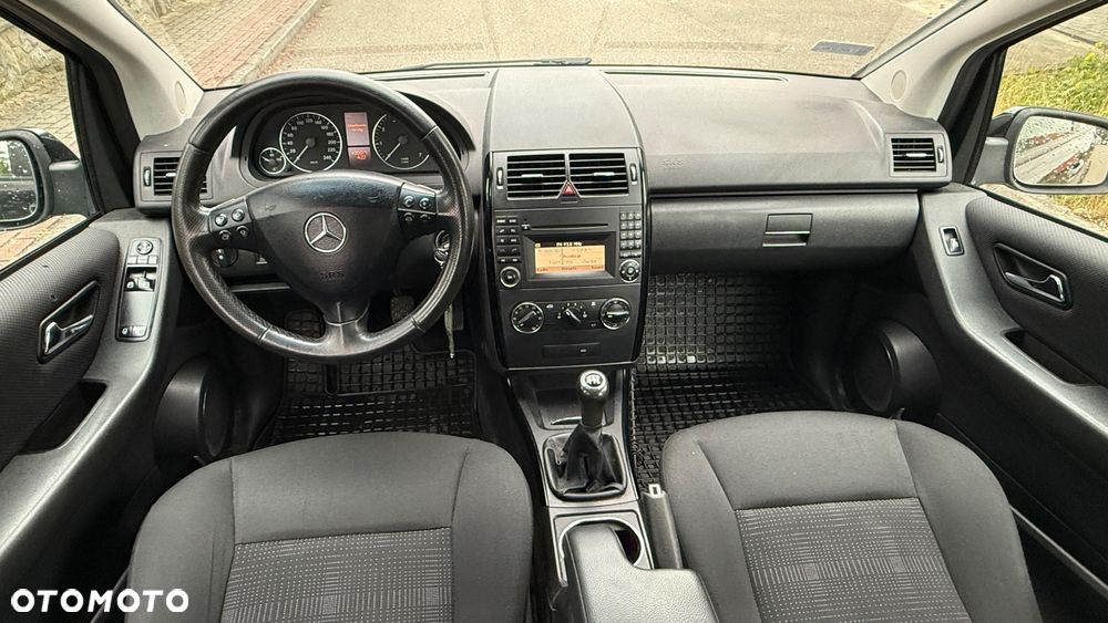 Mercedes-Benz Klasa A 160 BlueEFFICIENCY Elegance - 6