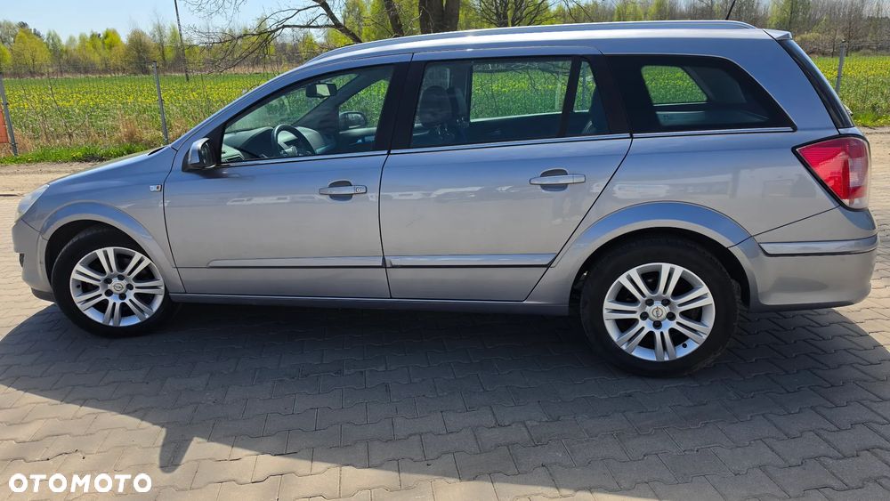Opel Astra - 25
