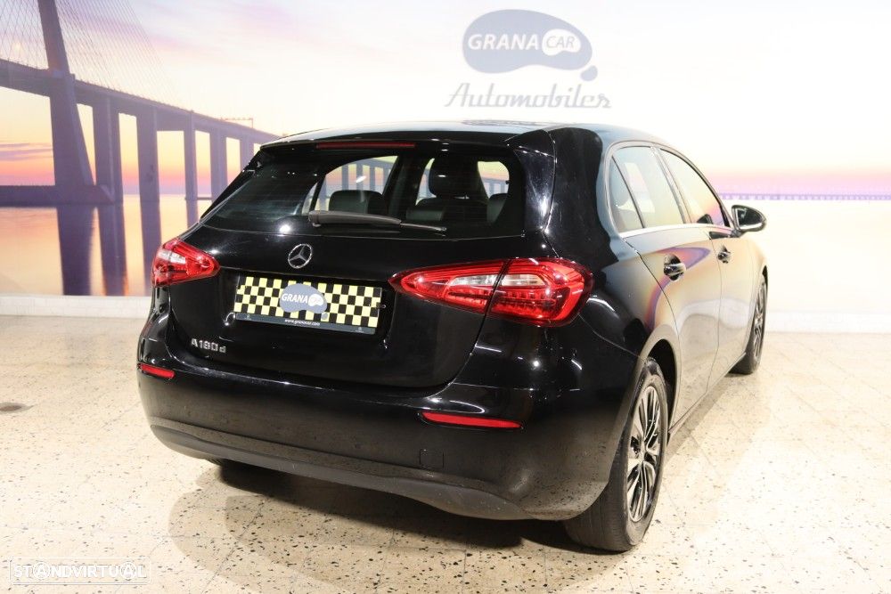 Mercedes-Benz A 180 d Progressive - 4