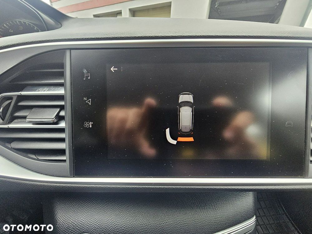 Peugeot 308 1.5 BlueHDi Allure S&S - 19