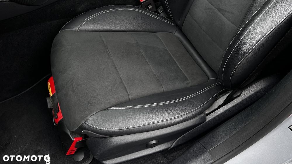 Mercedes-Benz Klasa E - 13