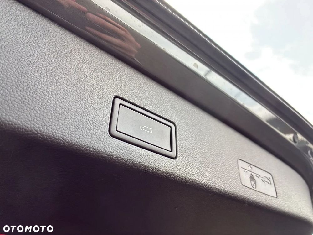 Volkswagen Golf Variant - 19