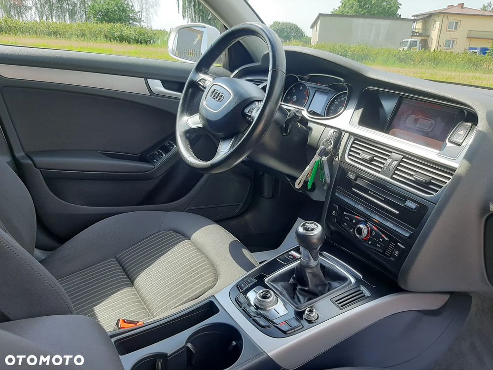 Audi A4 Avant 2.0 TDI DPF Attraction - 23