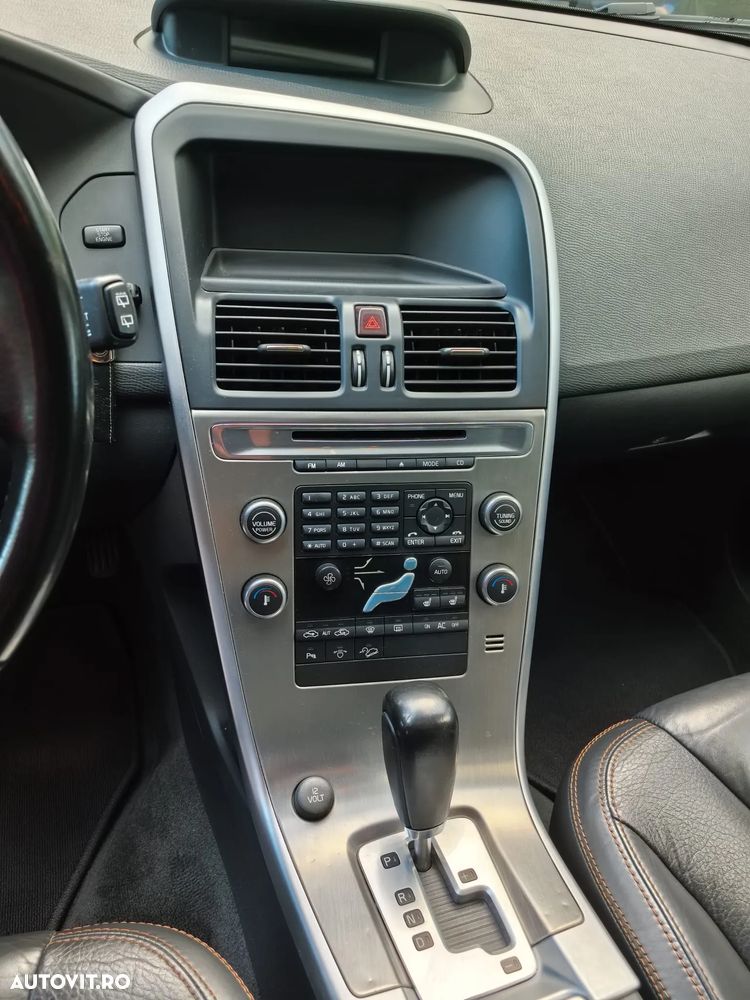 Volvo XC 60 D5 AWD Summum - 9