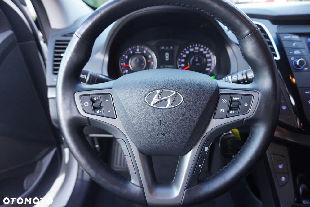 Hyundai i40 Kombi 2.0 Premium - 19